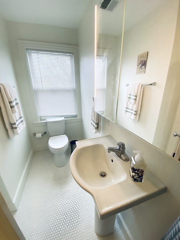 1776 Beacon St, Brookline