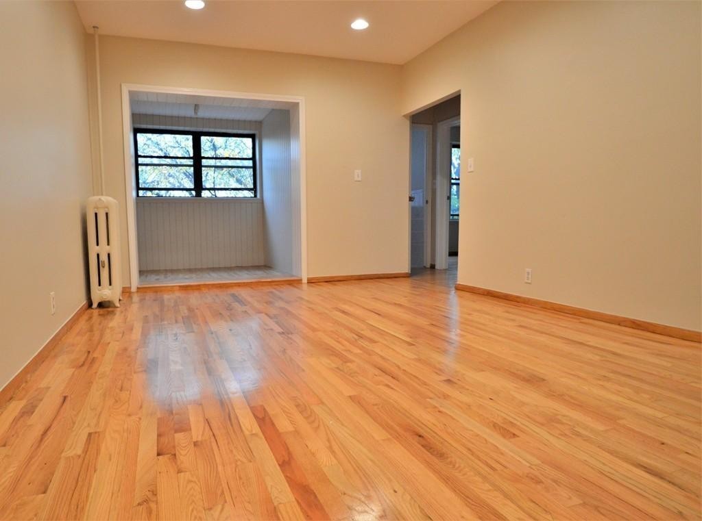 317 Summit Ave, Brighton