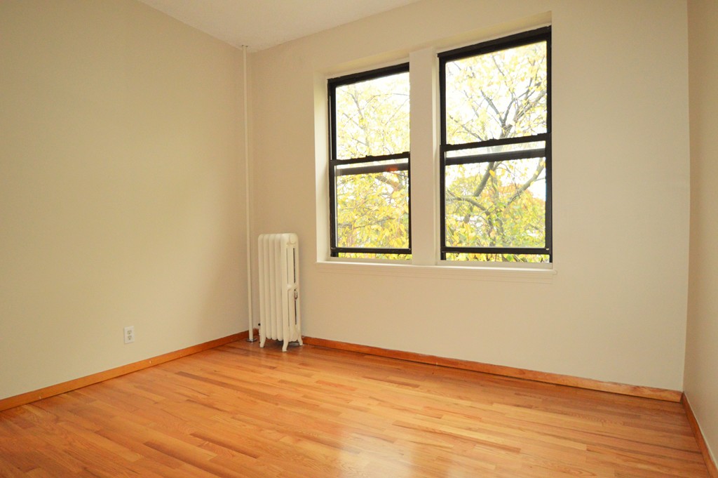 317 Summit Ave, Brighton