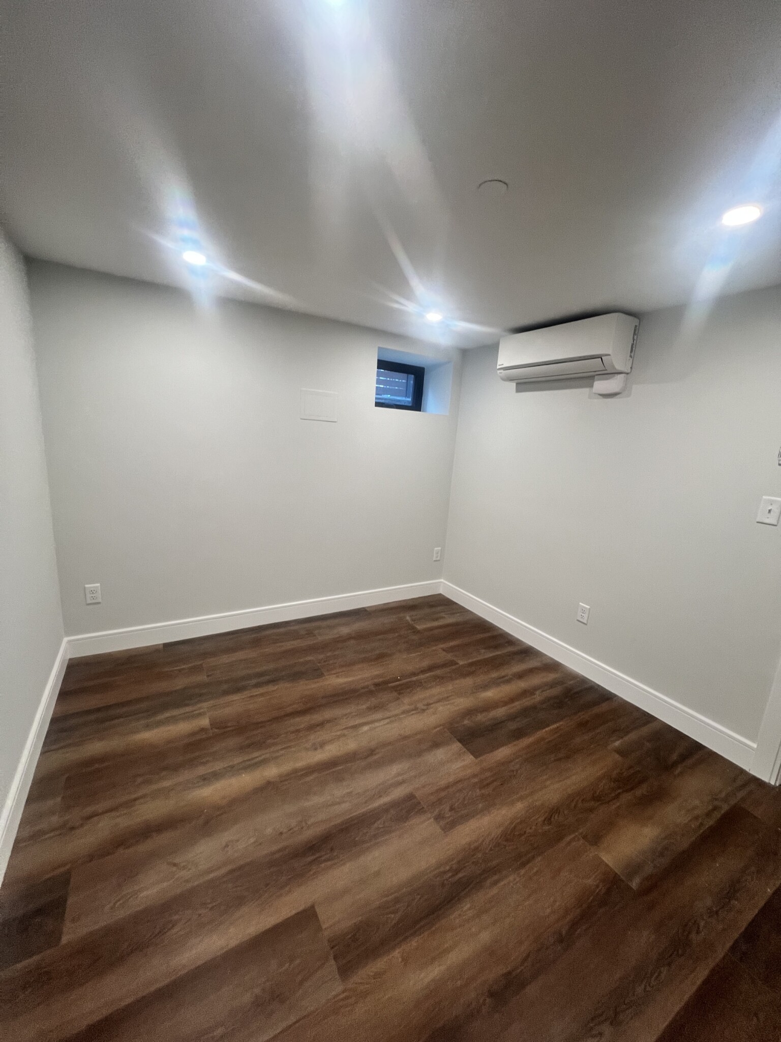 35 Hunnewell Ave, Oak Square