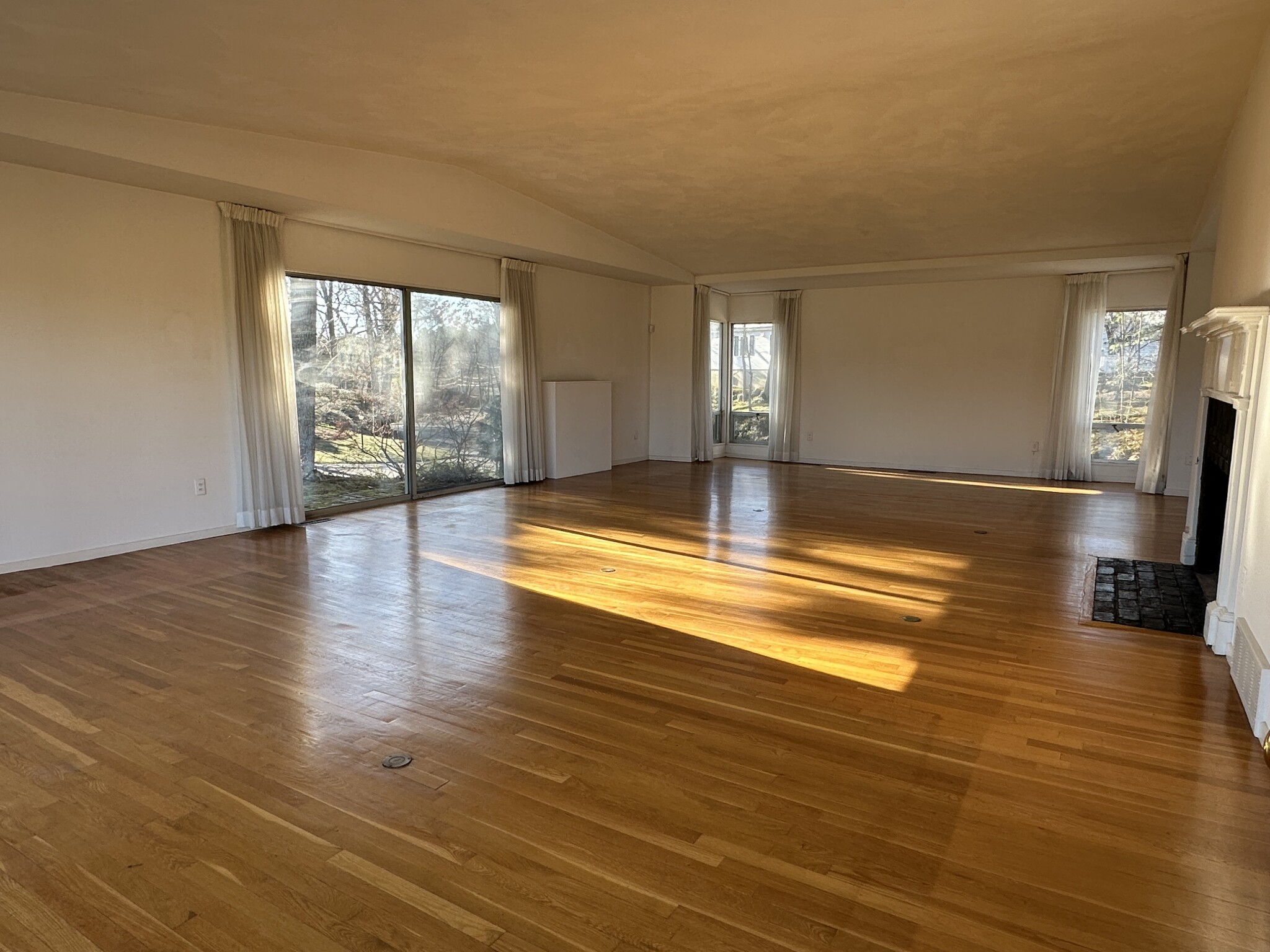 43 Fairgreen Pl, Chestnut Hill