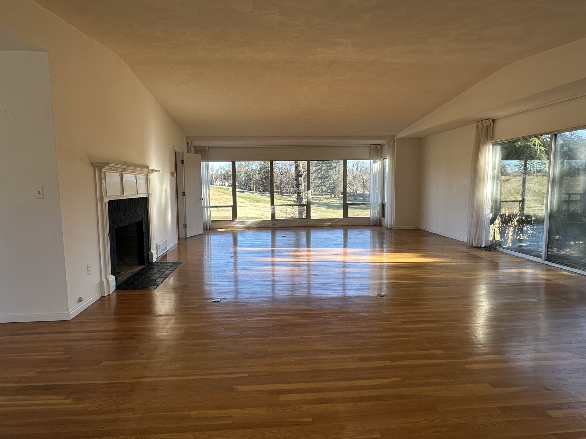 43 Fairgreen Pl, Chestnut Hill