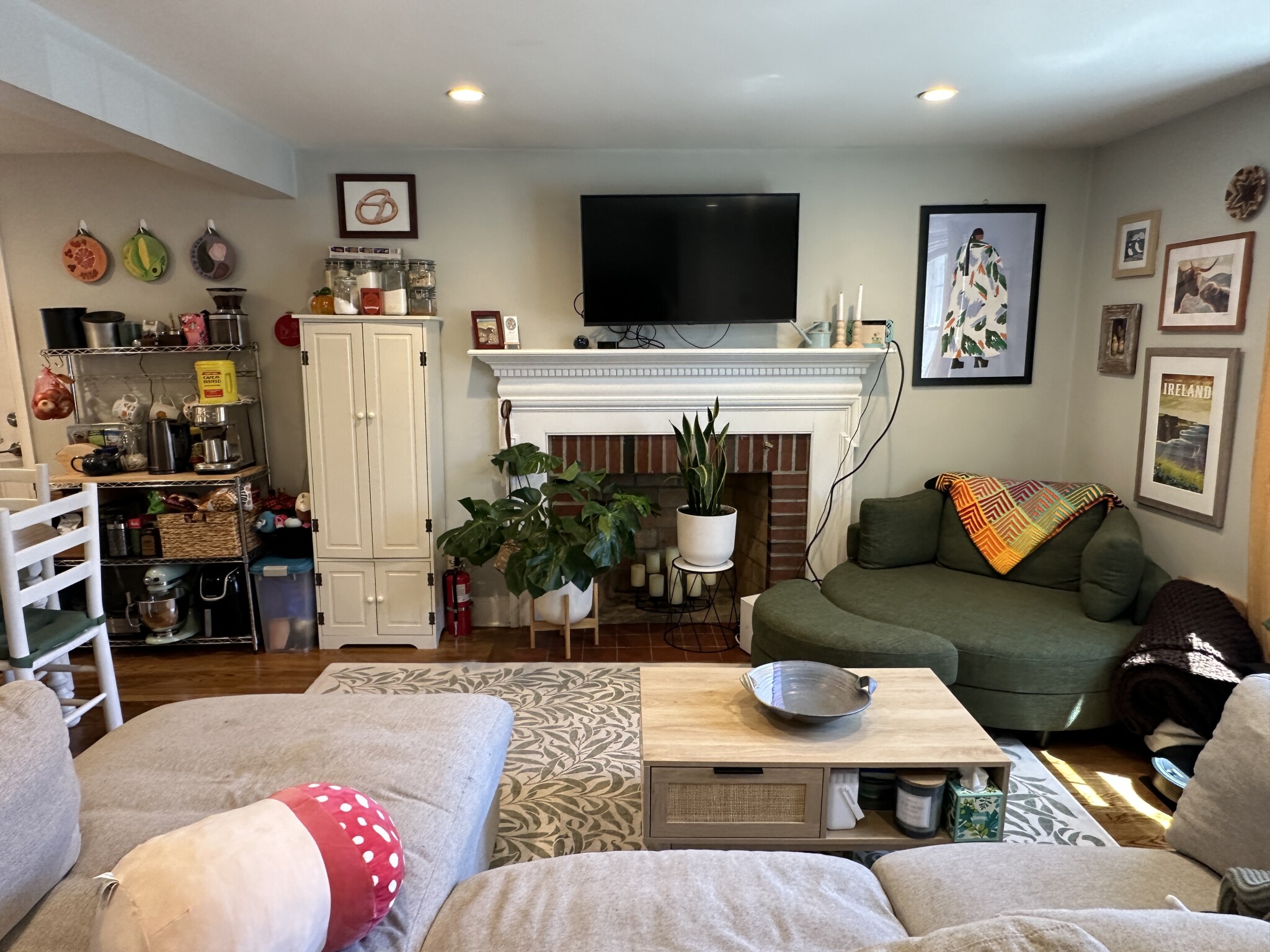 6 Hazelmere Rd, Roslindale