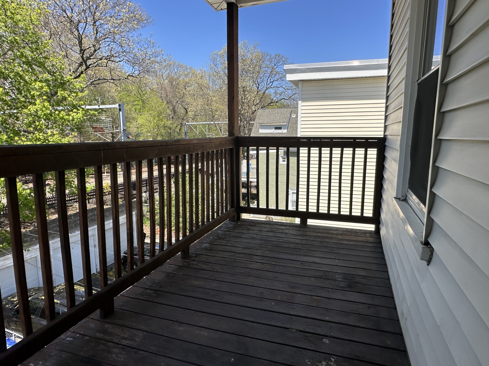 547 Hyde Park Ave, Roslindale