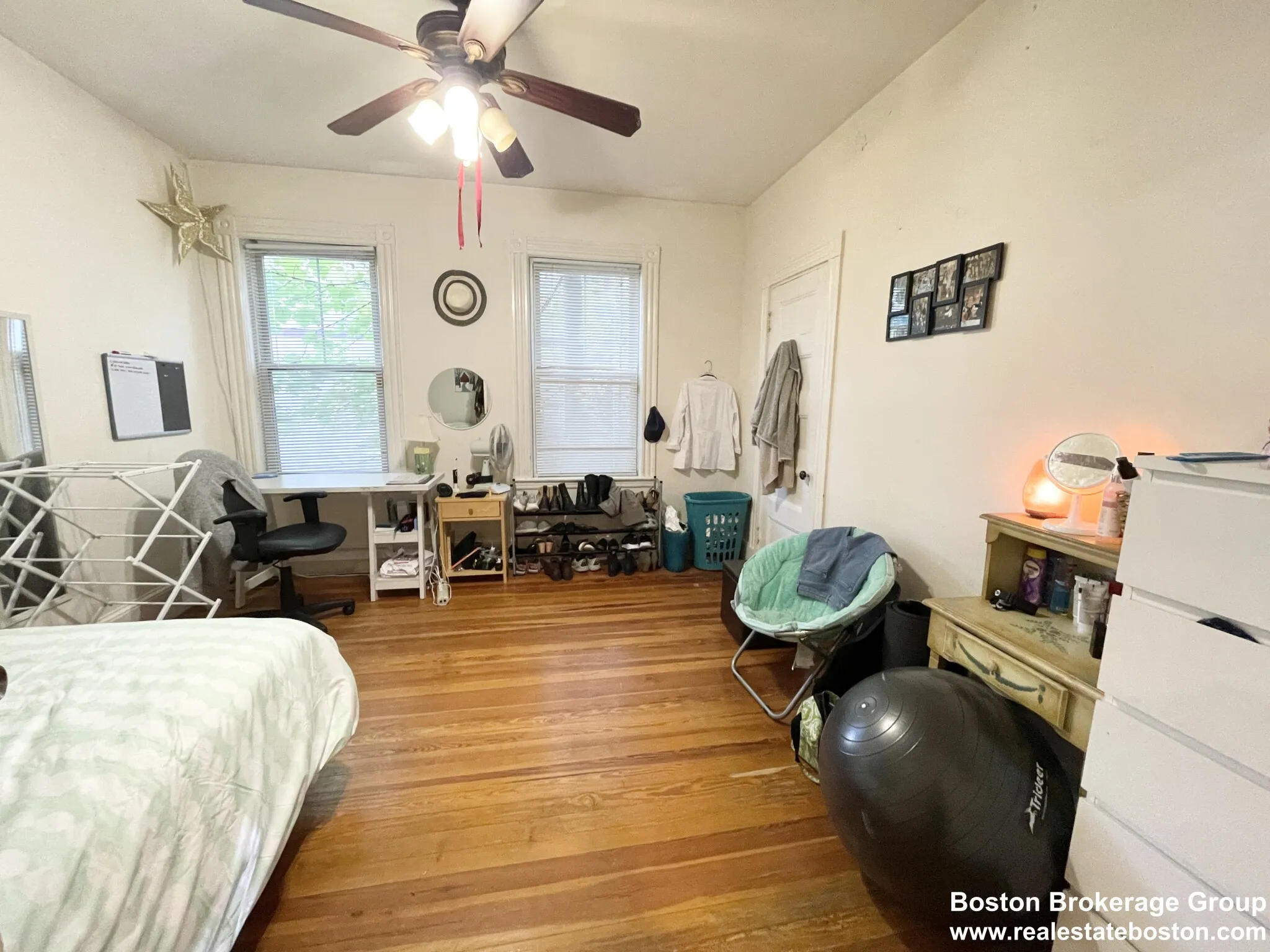 112 Hillside St, Mission Hill