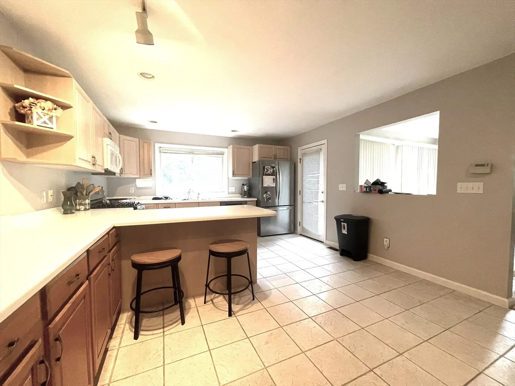 421 Captain Eames Cir, Ashland