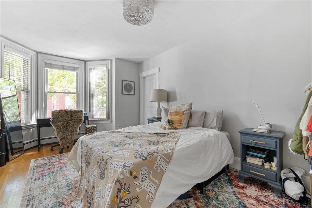 73 G St, South Boston