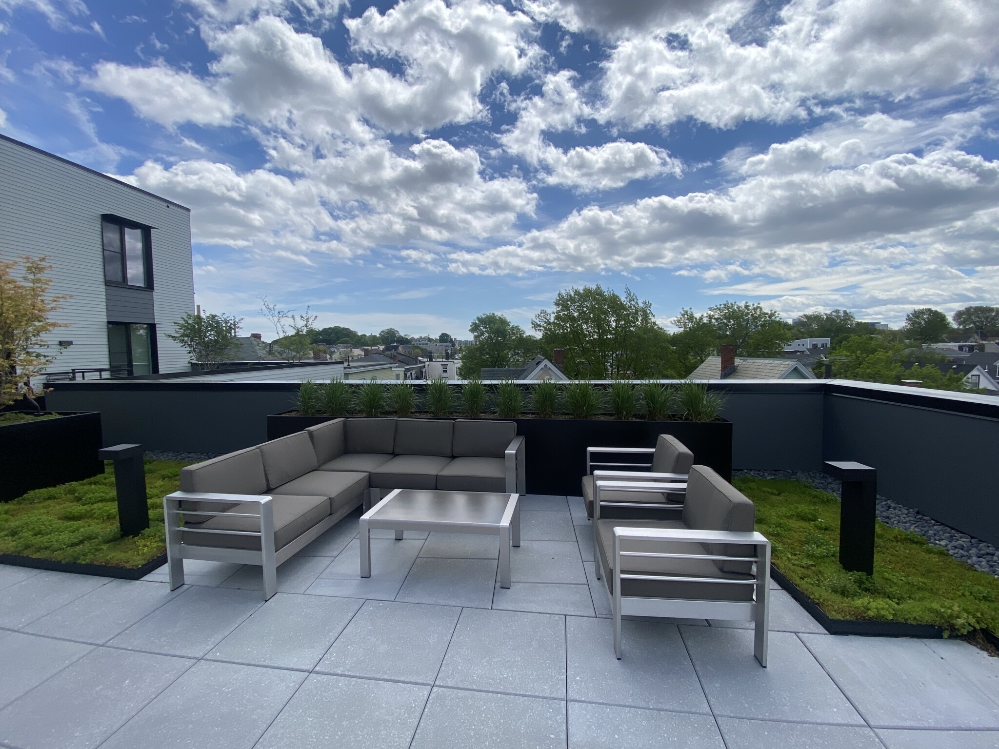 154 Broadway, East Somerville