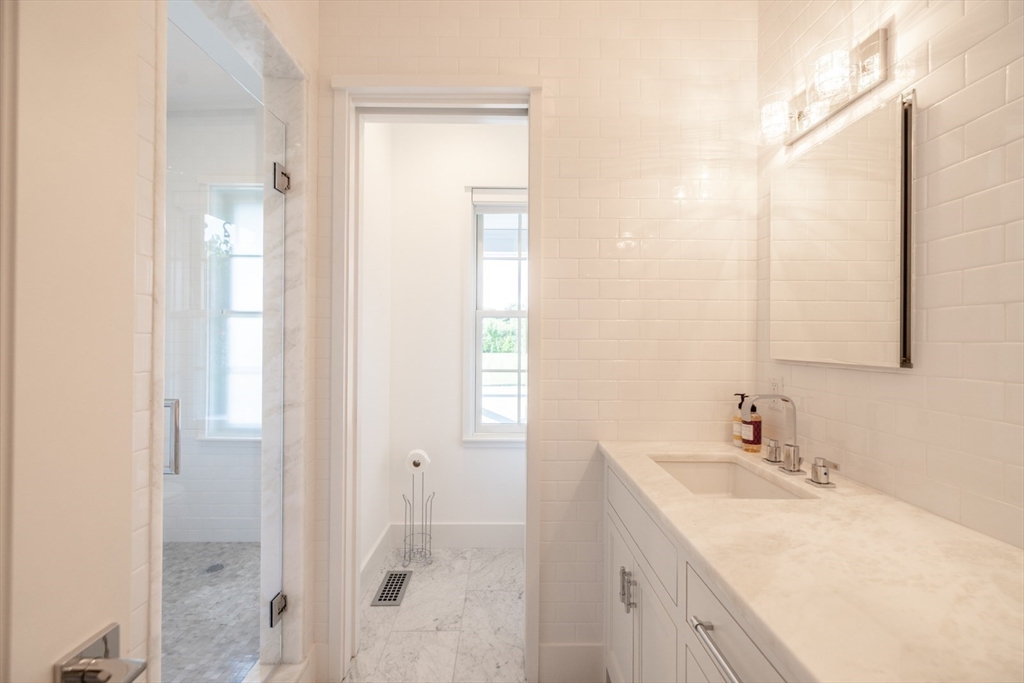 106 A Surfside Rd, Surfside