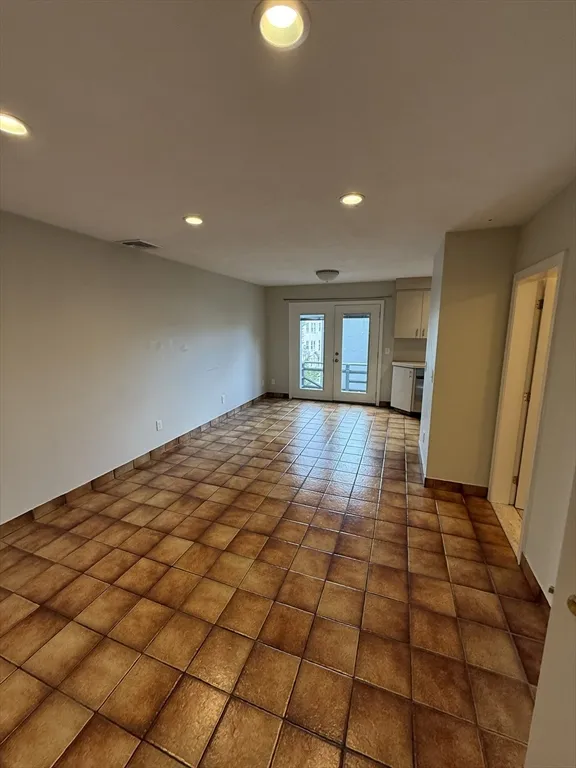 65 Brooks St, East Boston