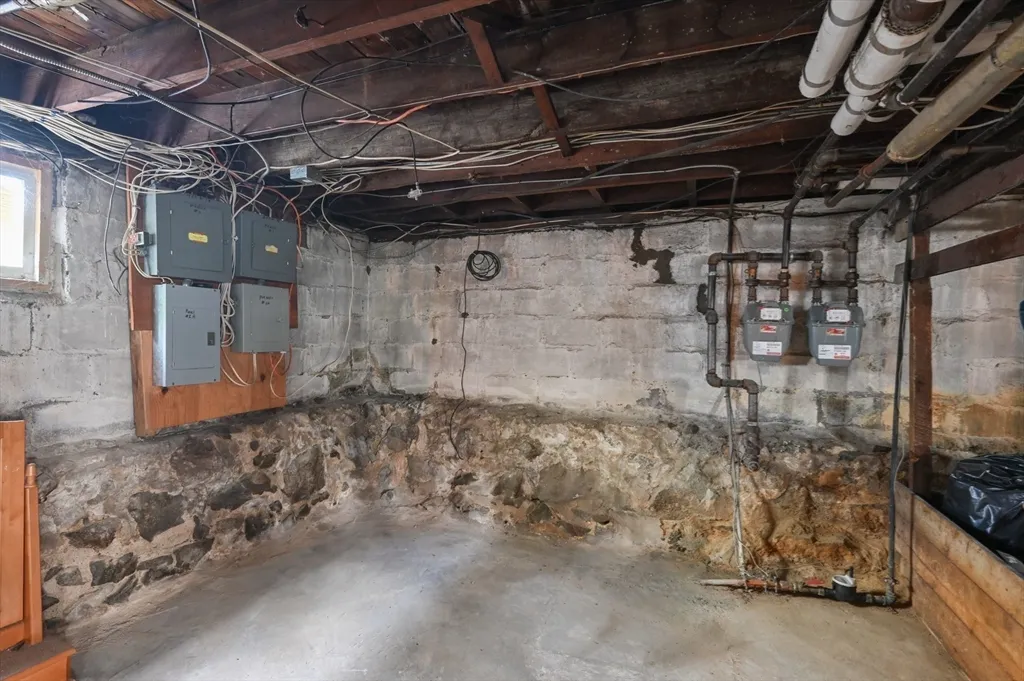 76 Windsor Rd, Tufts University