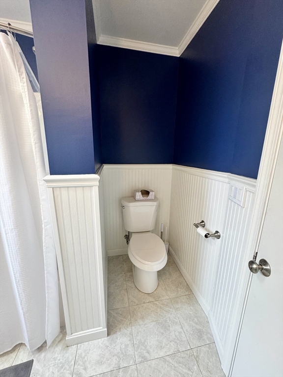 672 W Rodney French Blvd, Far North