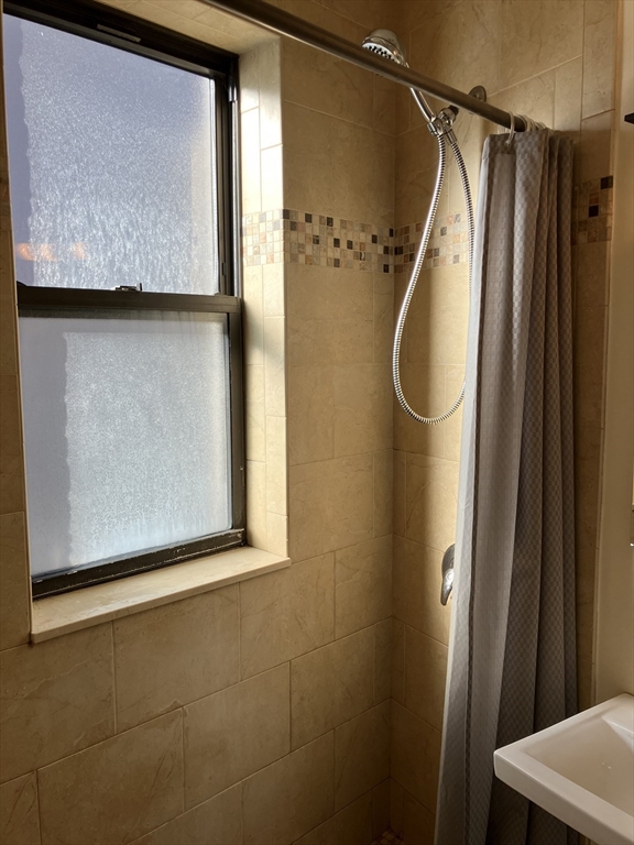 64 Queensberry, Fenway