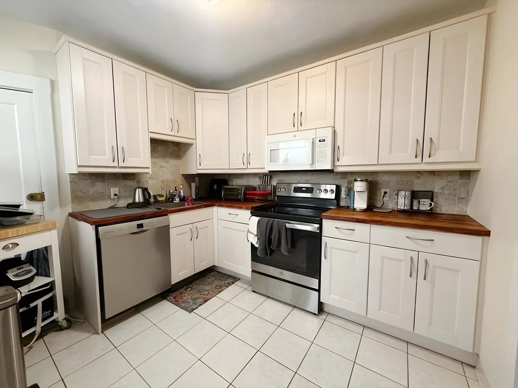 1472 Commonwealth Ave, Brighton