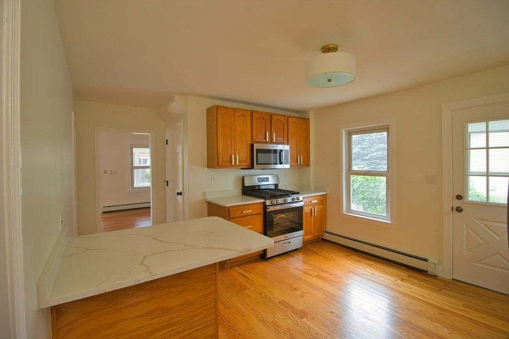 40 Dean Ave, Dracut