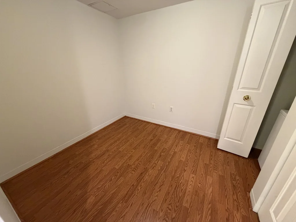 10 Museum Way, East Cambridge