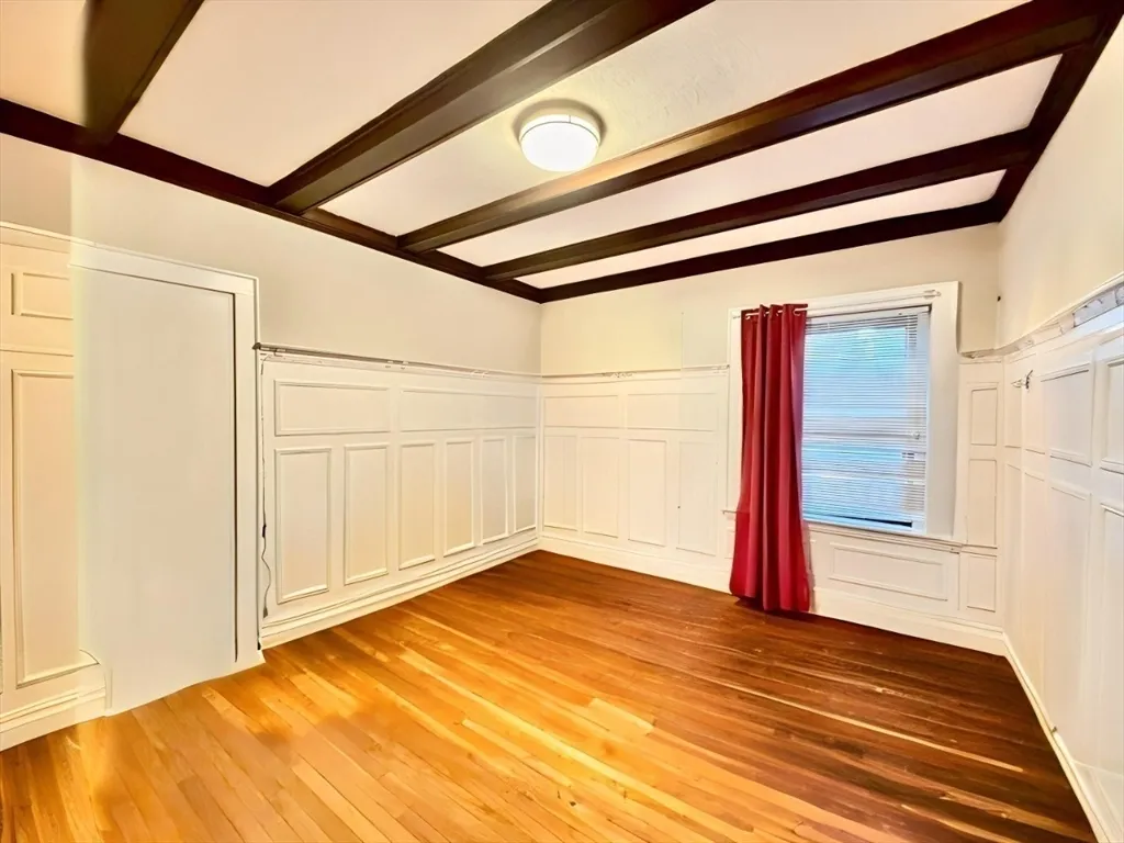 1468 Commonwealth Ave, Brighton