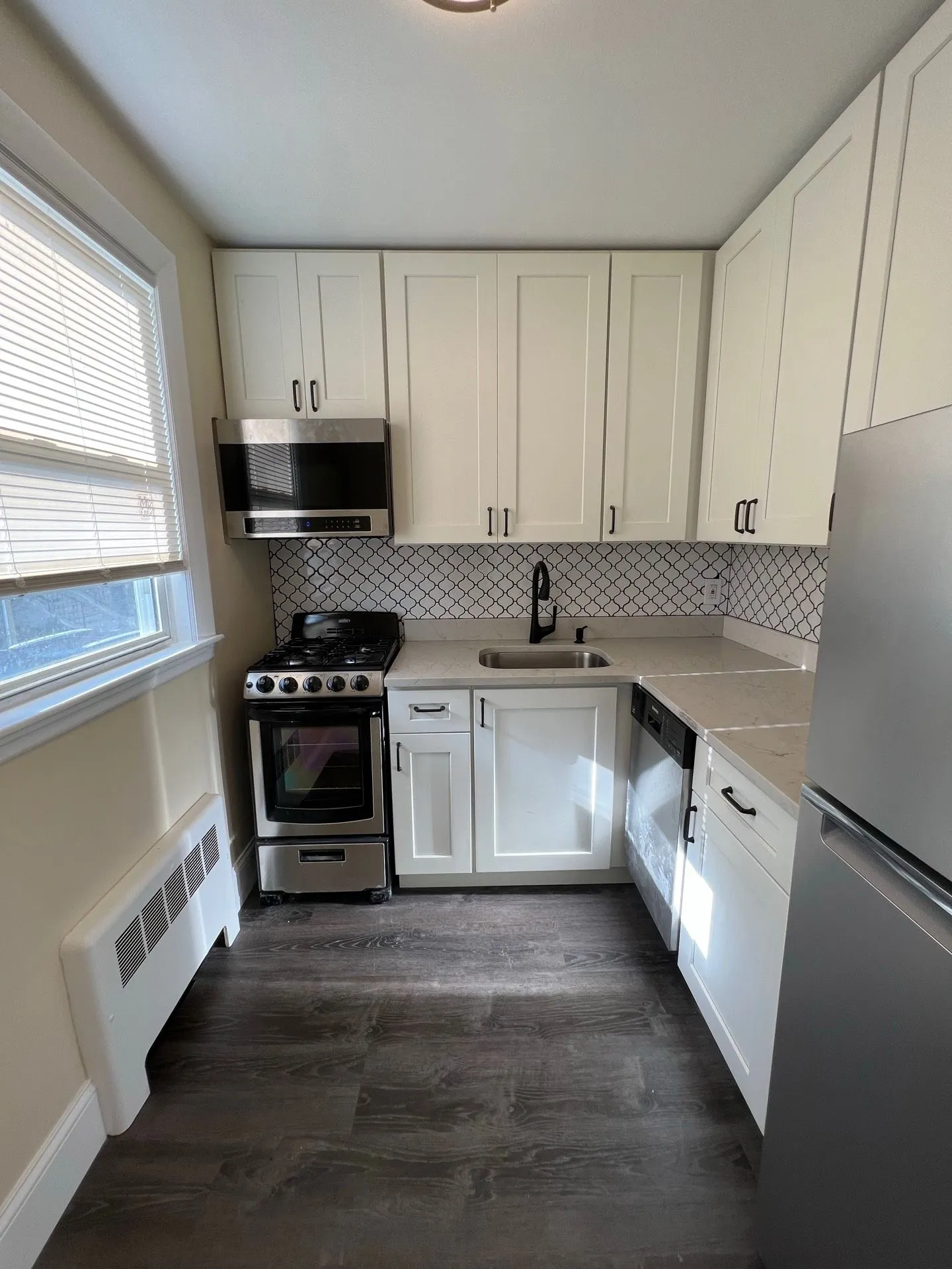 87 Winthrop Shore Dr, Winthrop