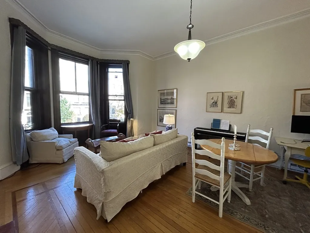 429 Beacon St, Back Bay