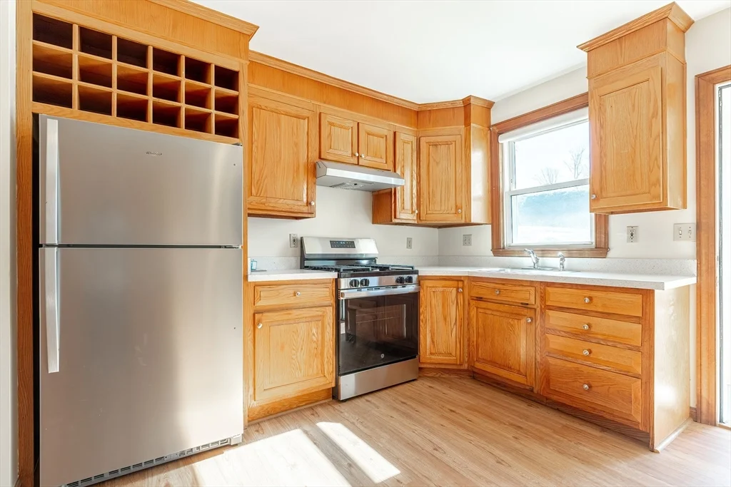 39 Frairy St, Medfield