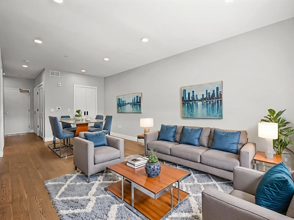 9 Central St, Spring Hill