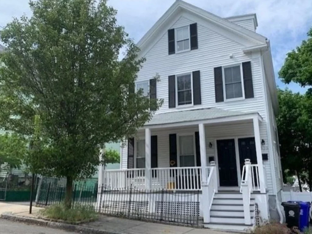 323 Bainbridge St, Malden