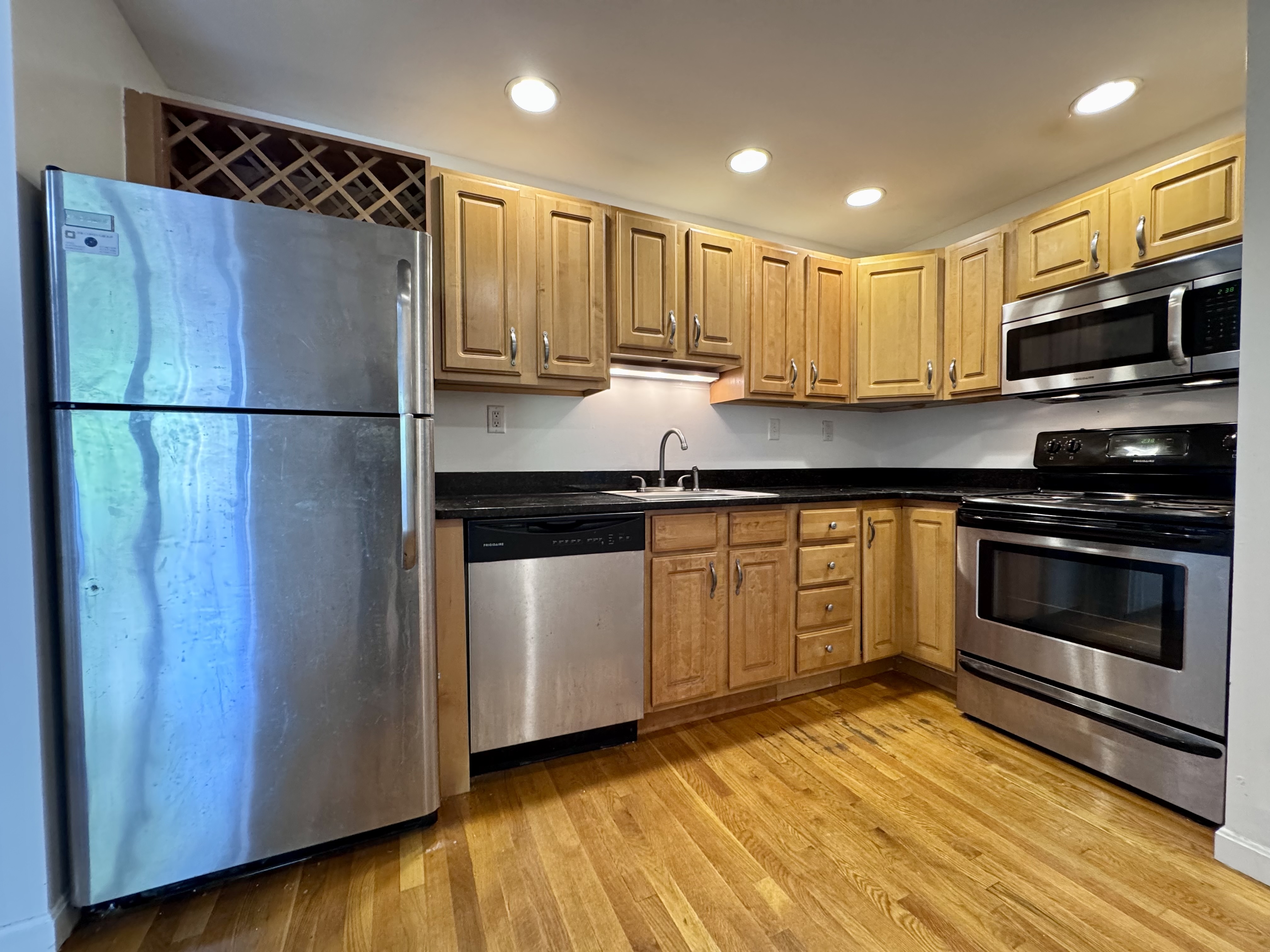 100 Jersey St, Fenway