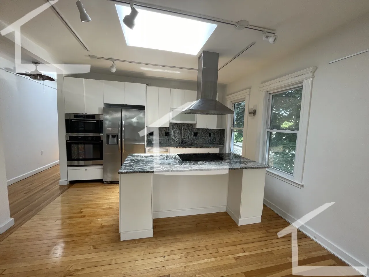 229 Harvard St, The Port