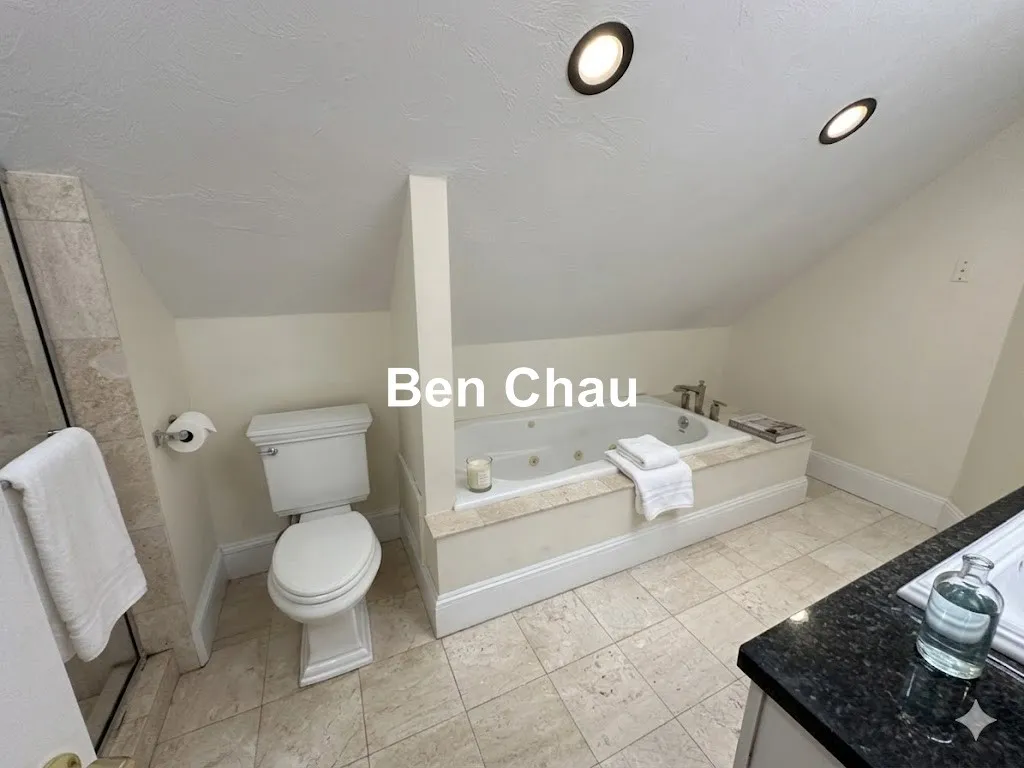 207 Boston Ave, Medford