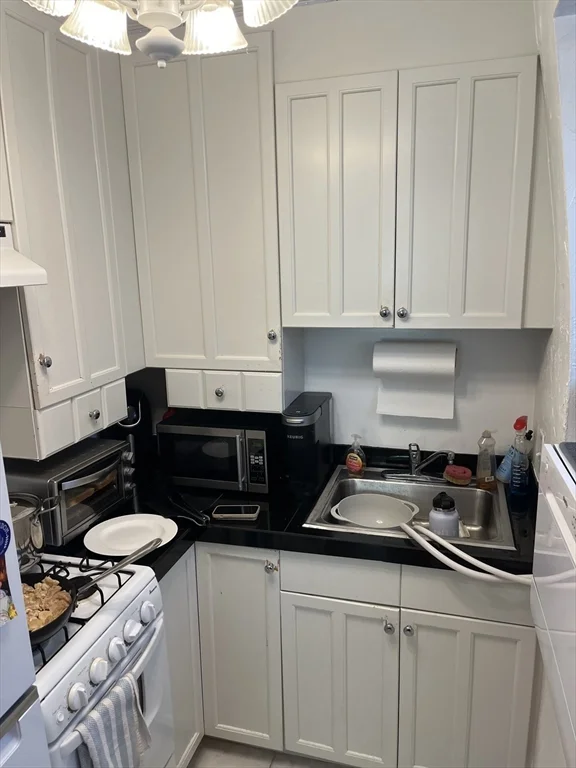 675 E 7th, South Boston