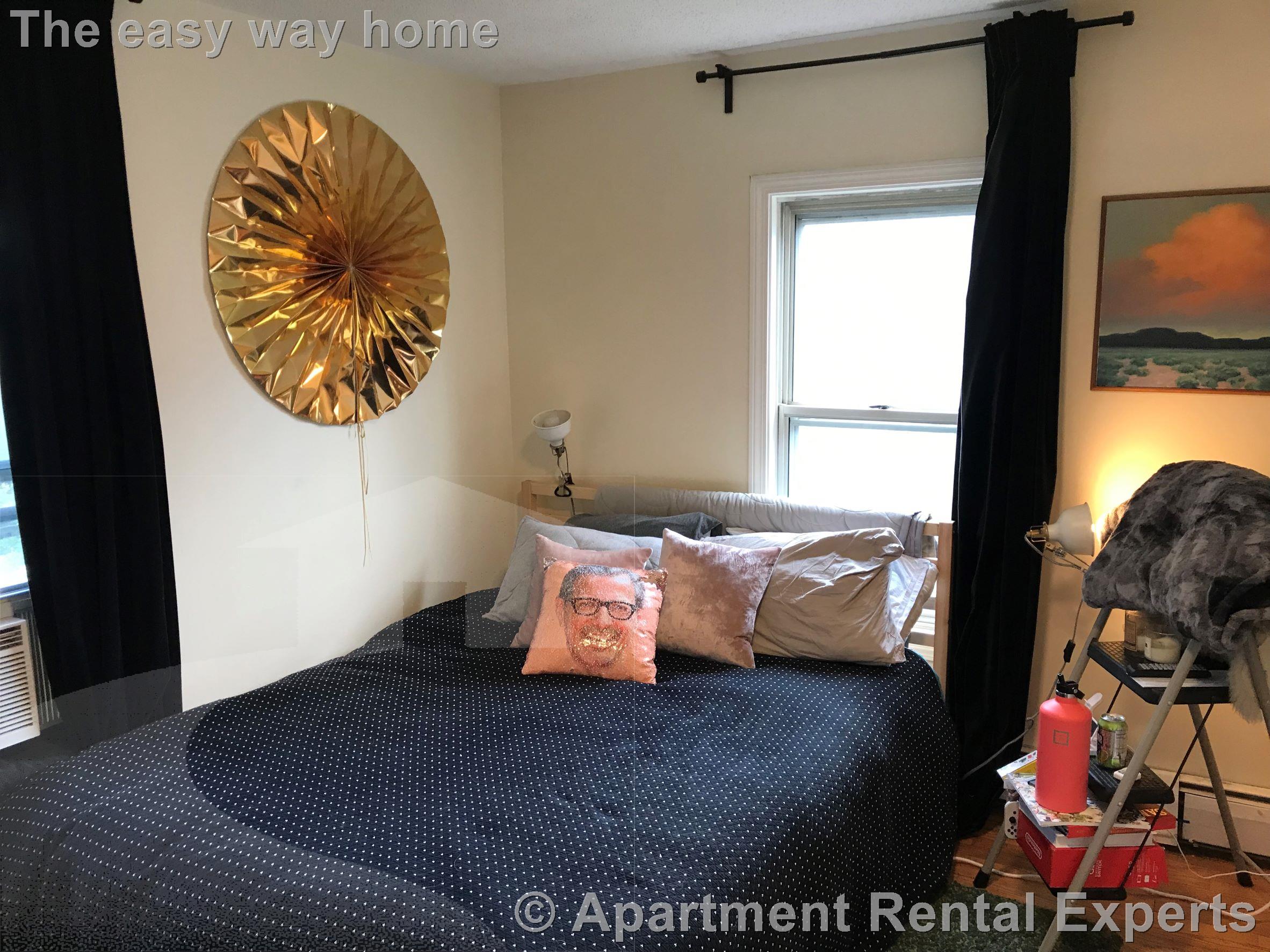 15 Auburn Ave, East Somerville