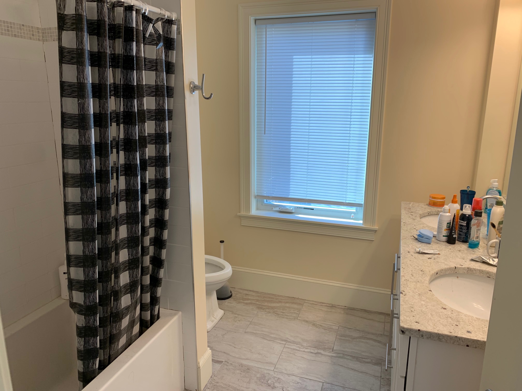 4 bed, 3.5 bath apartment for rent at 118 Tremont Unit 1, Brighton — photo 3 of 12