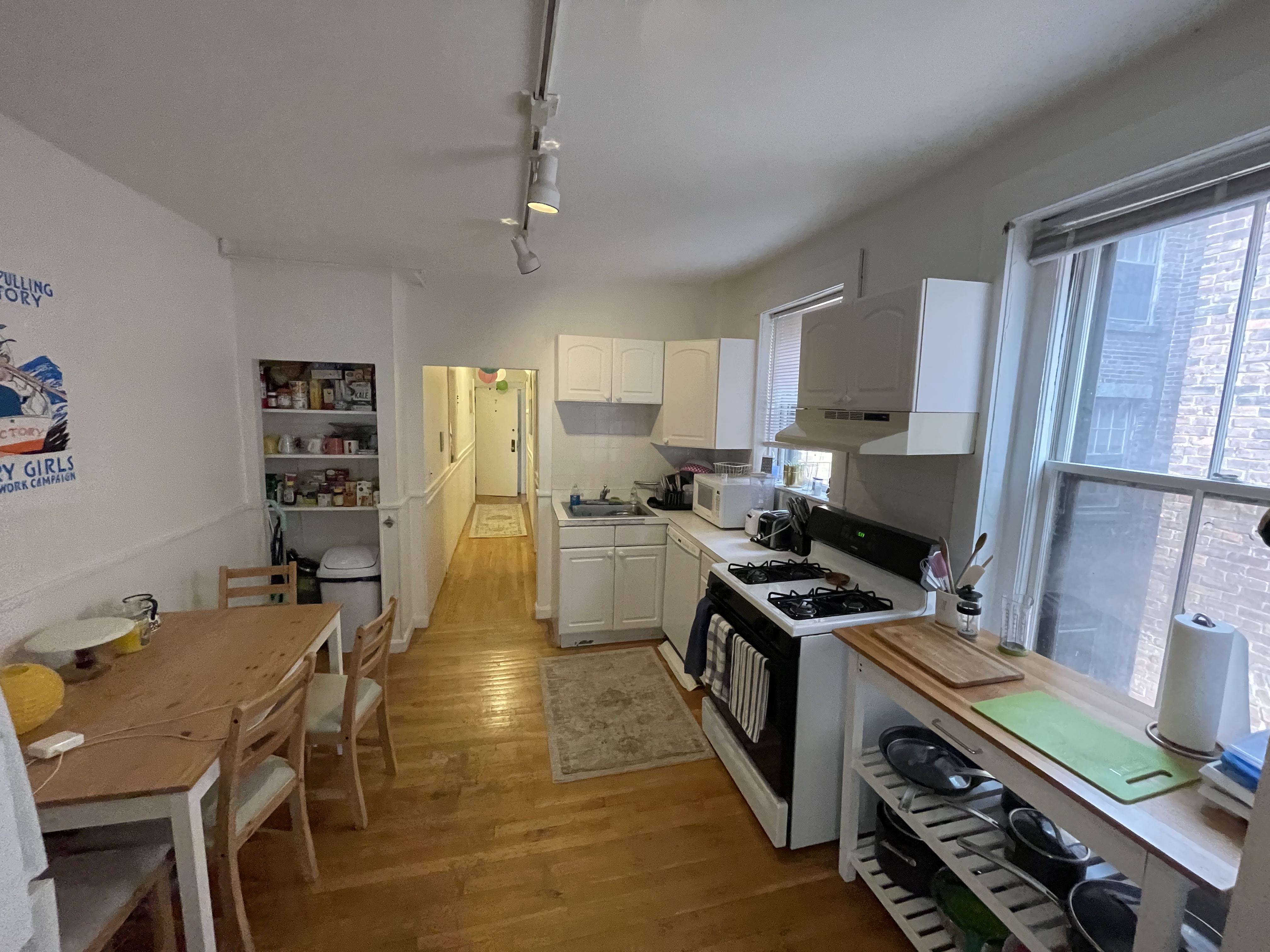 3 bed, 1 bath apartment for rent at 17 Irving St Unit 7, Beacon Hill — photo 11 of 36