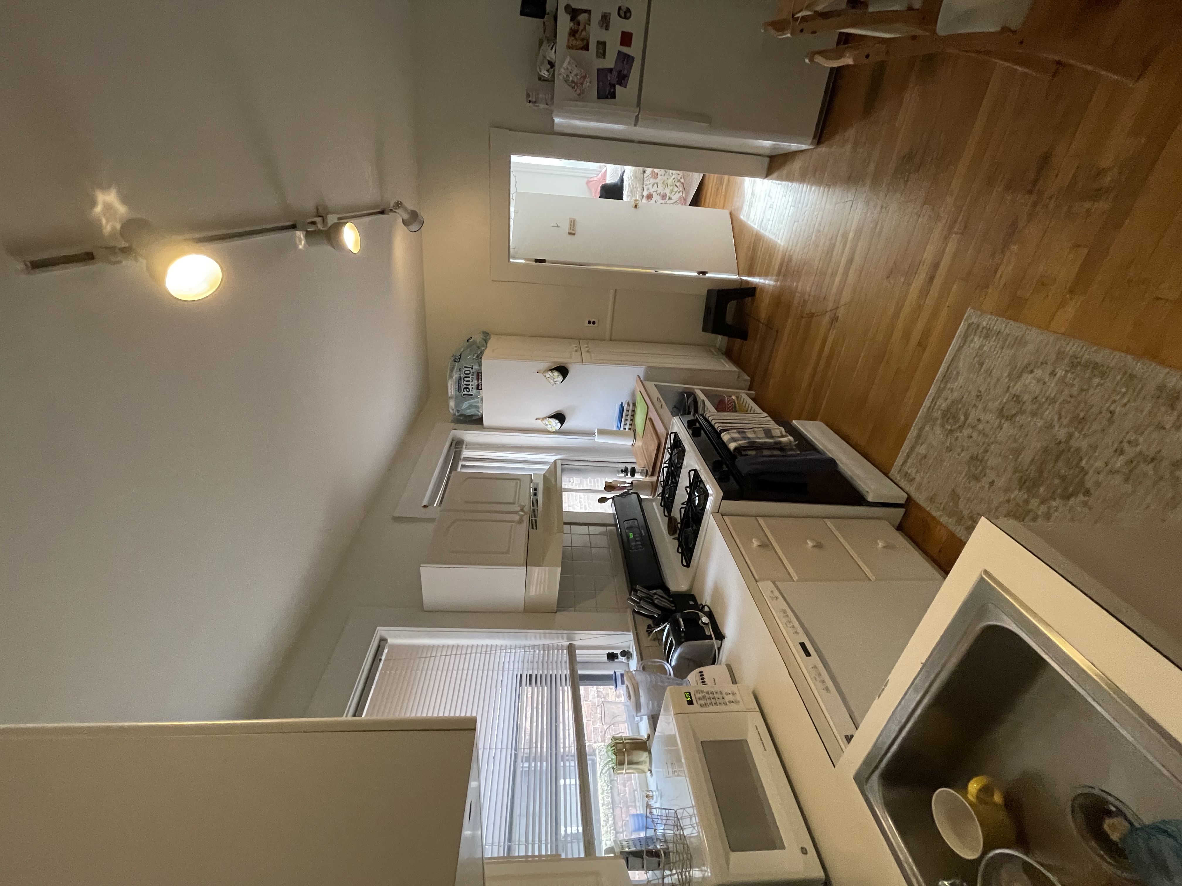 3 bed, 1 bath apartment for rent at 17 Irving St Unit 7, Beacon Hill — photo 9 of 36