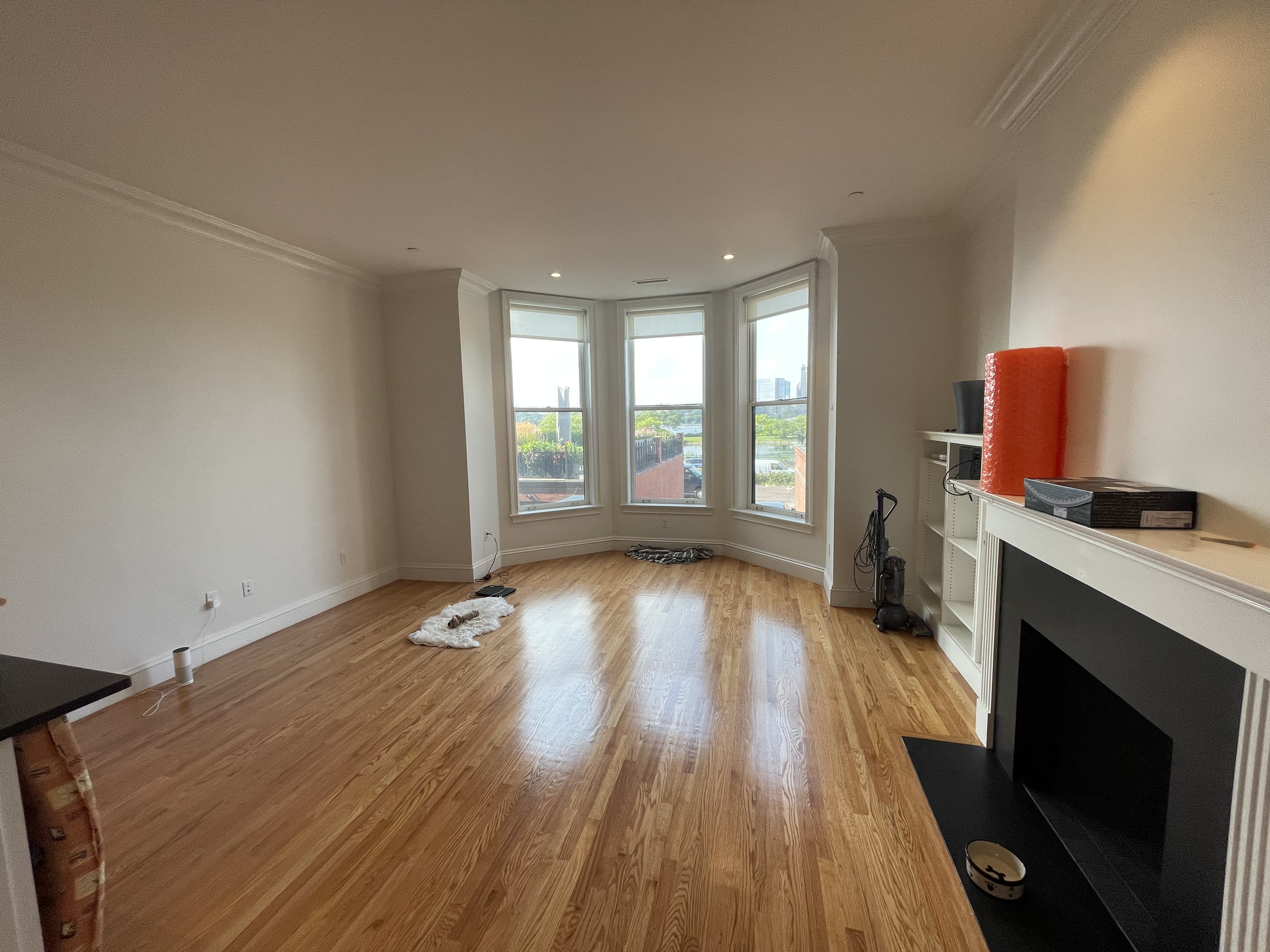 1 bed, 1 bath apartment for rent at 300 Beacon St Unit 2, Back Bay — photo 11 of 36
