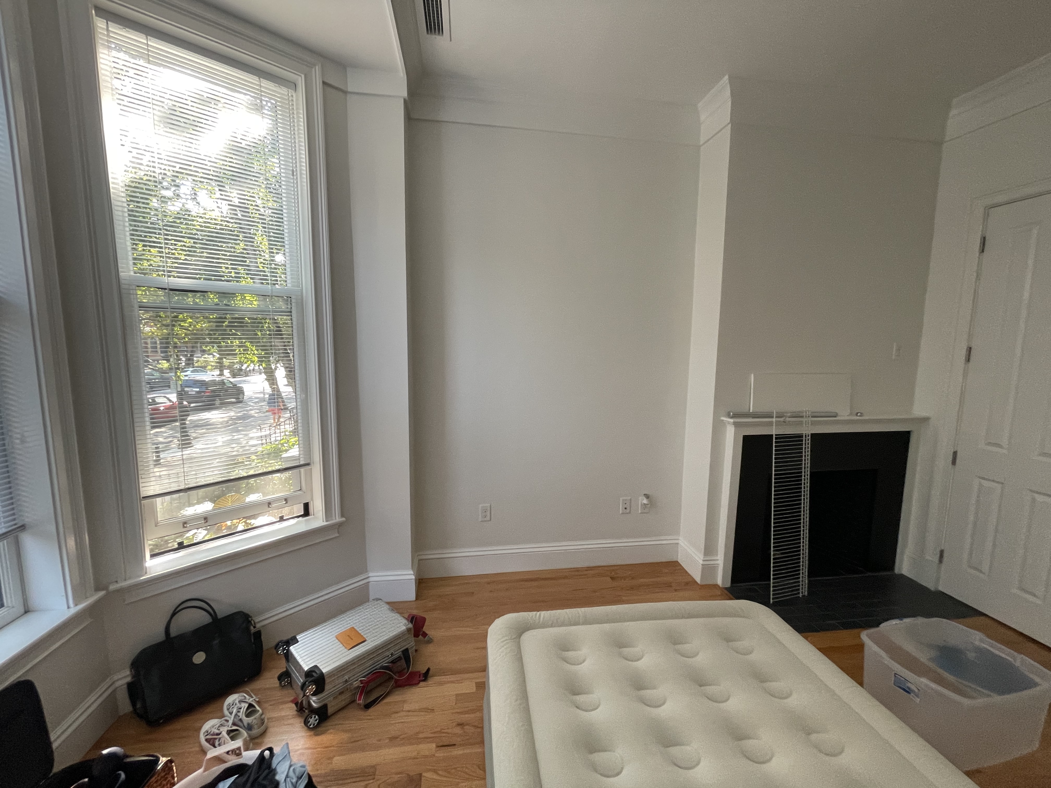 1 bed, 1 bath apartment for rent at 300 Beacon St Unit 2, Back Bay — photo 5 of 36
