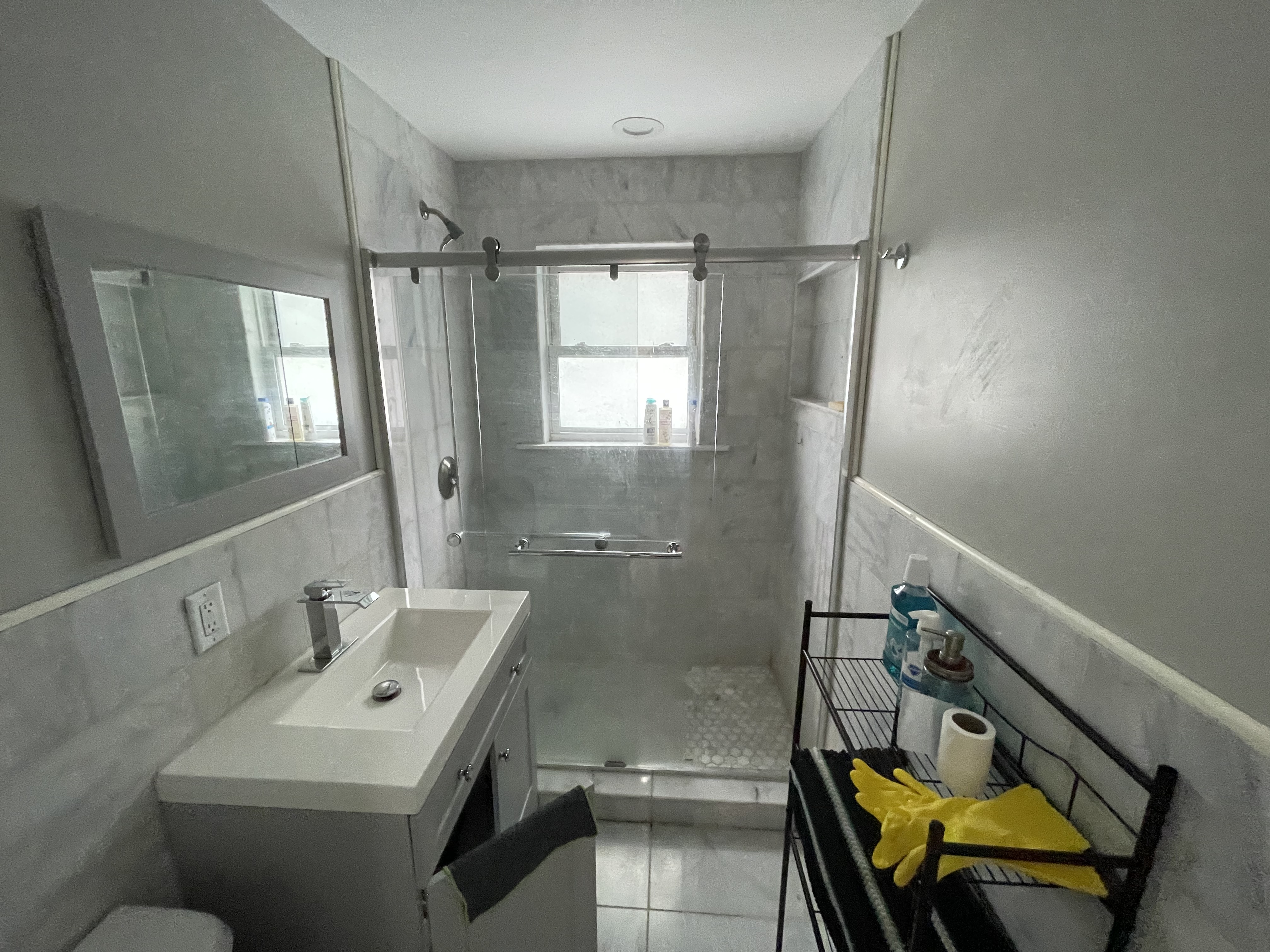 3 bed, 1 bath apartment for rent at 234 Corey Rd Unit 1, Brighton — photo 4 of 21