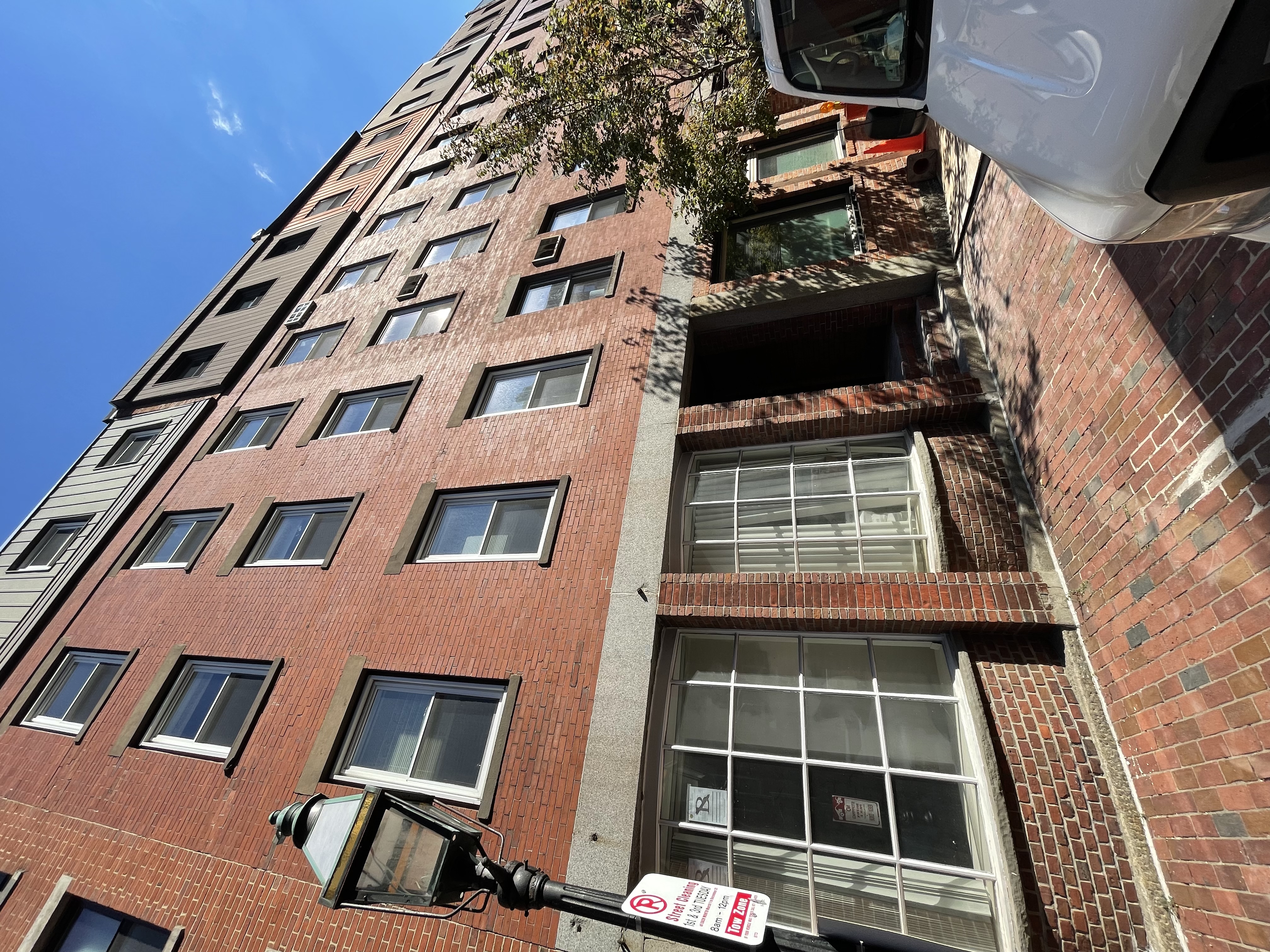 3 bed, 1 bath apartment for rent at 129 Fulton St Unit 4, North End
