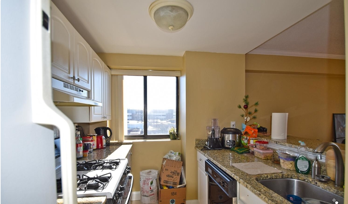 15 North Beacon St, Allston