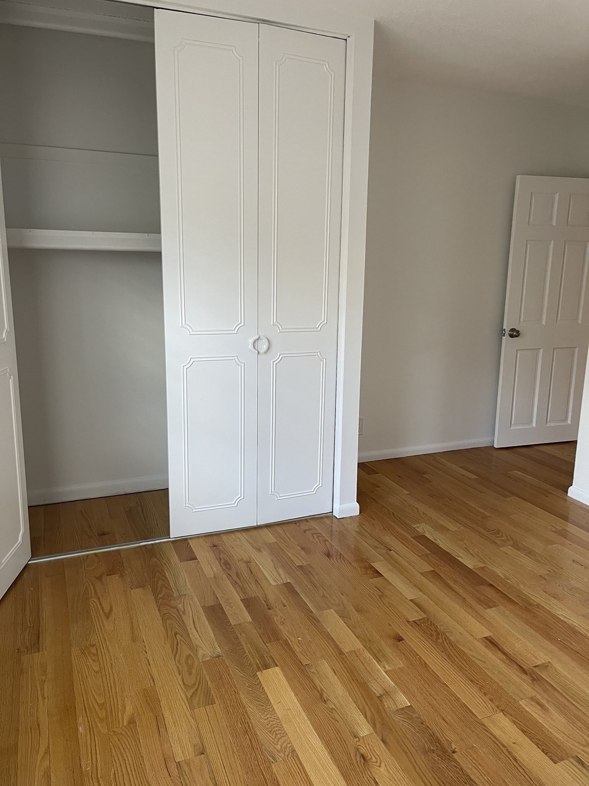 166 Lake Shore, Brighton