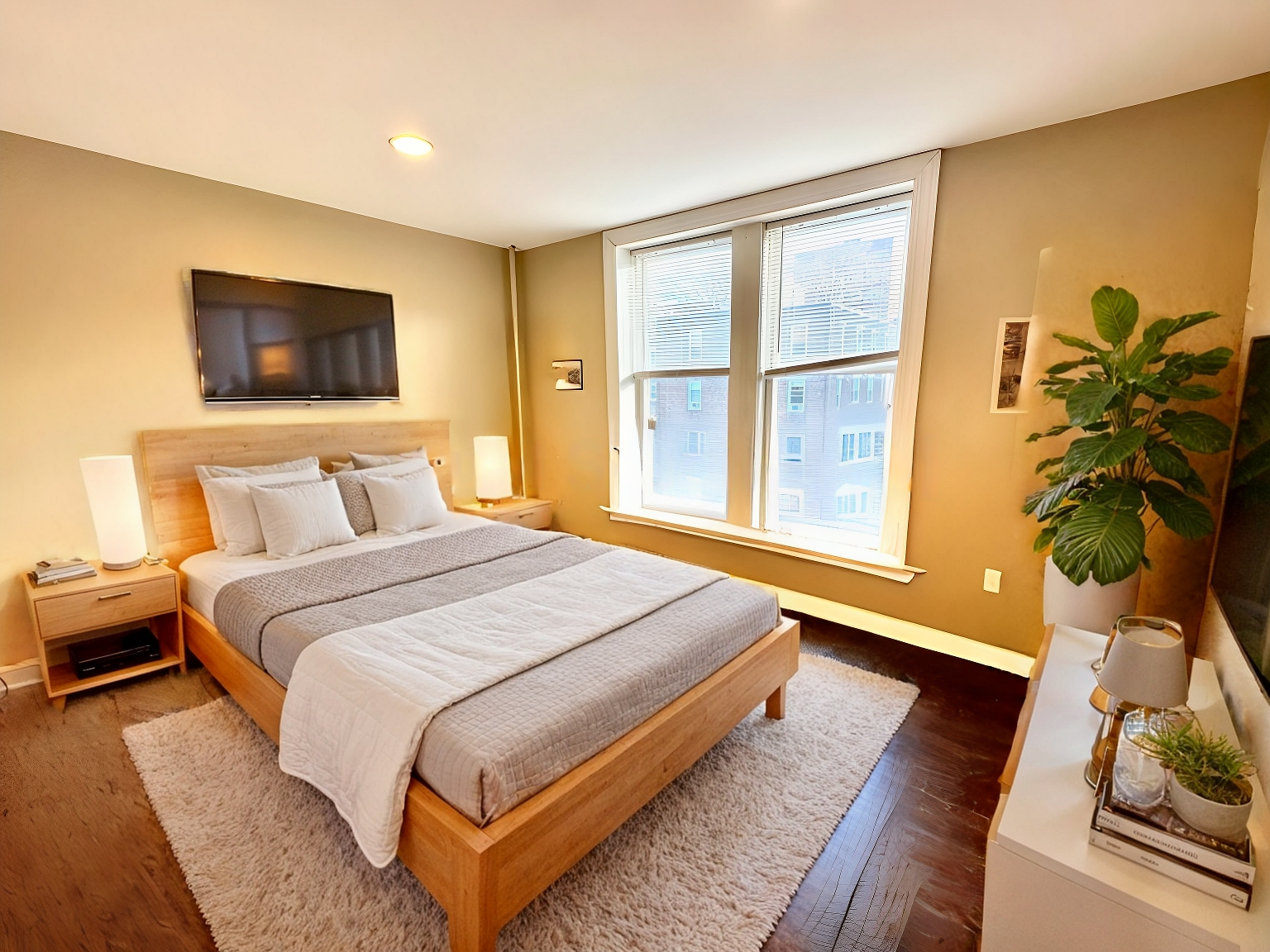 322 Saint Paul St, North Brookline