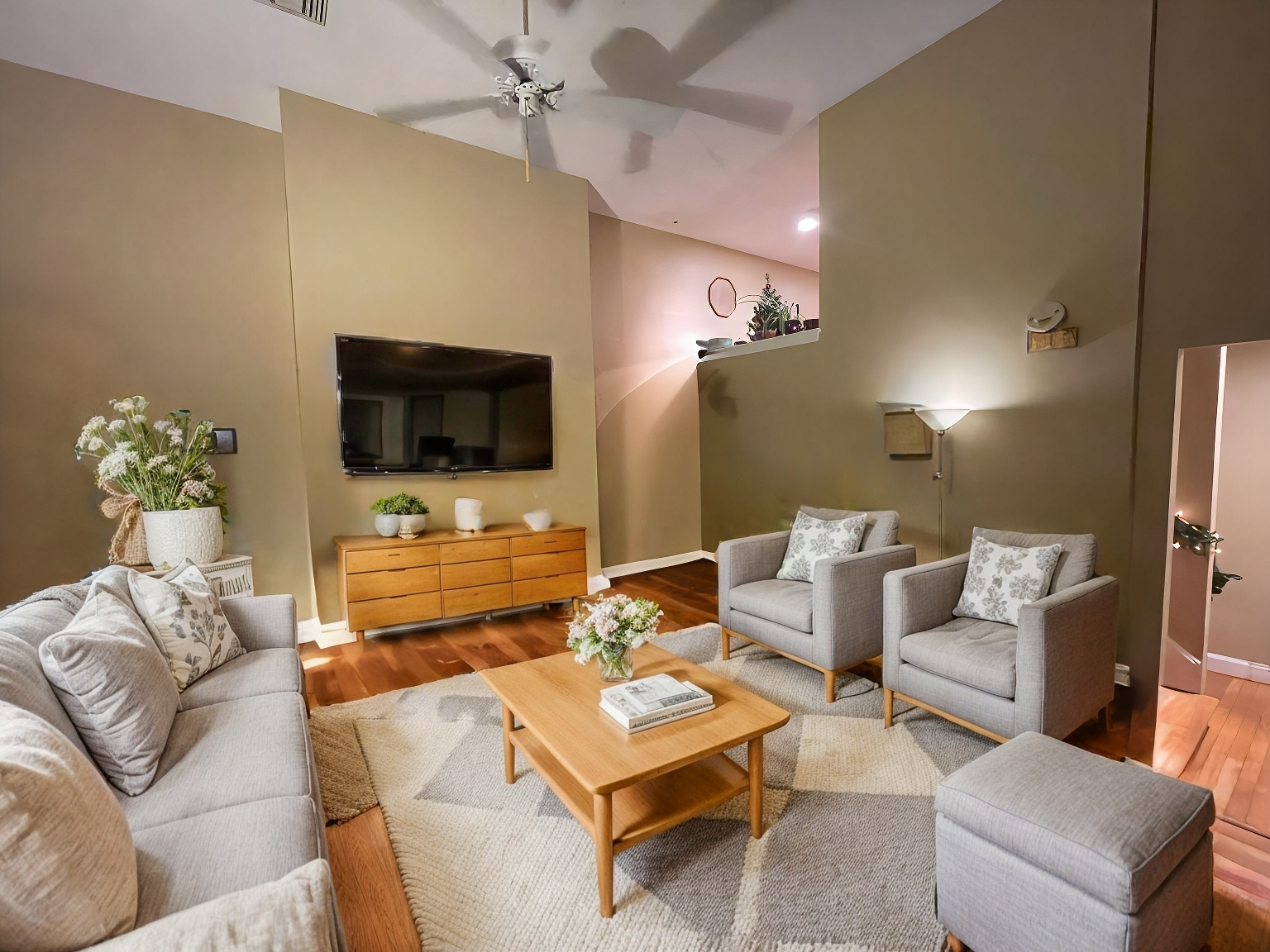 85 Brainerd Rd, Brighton