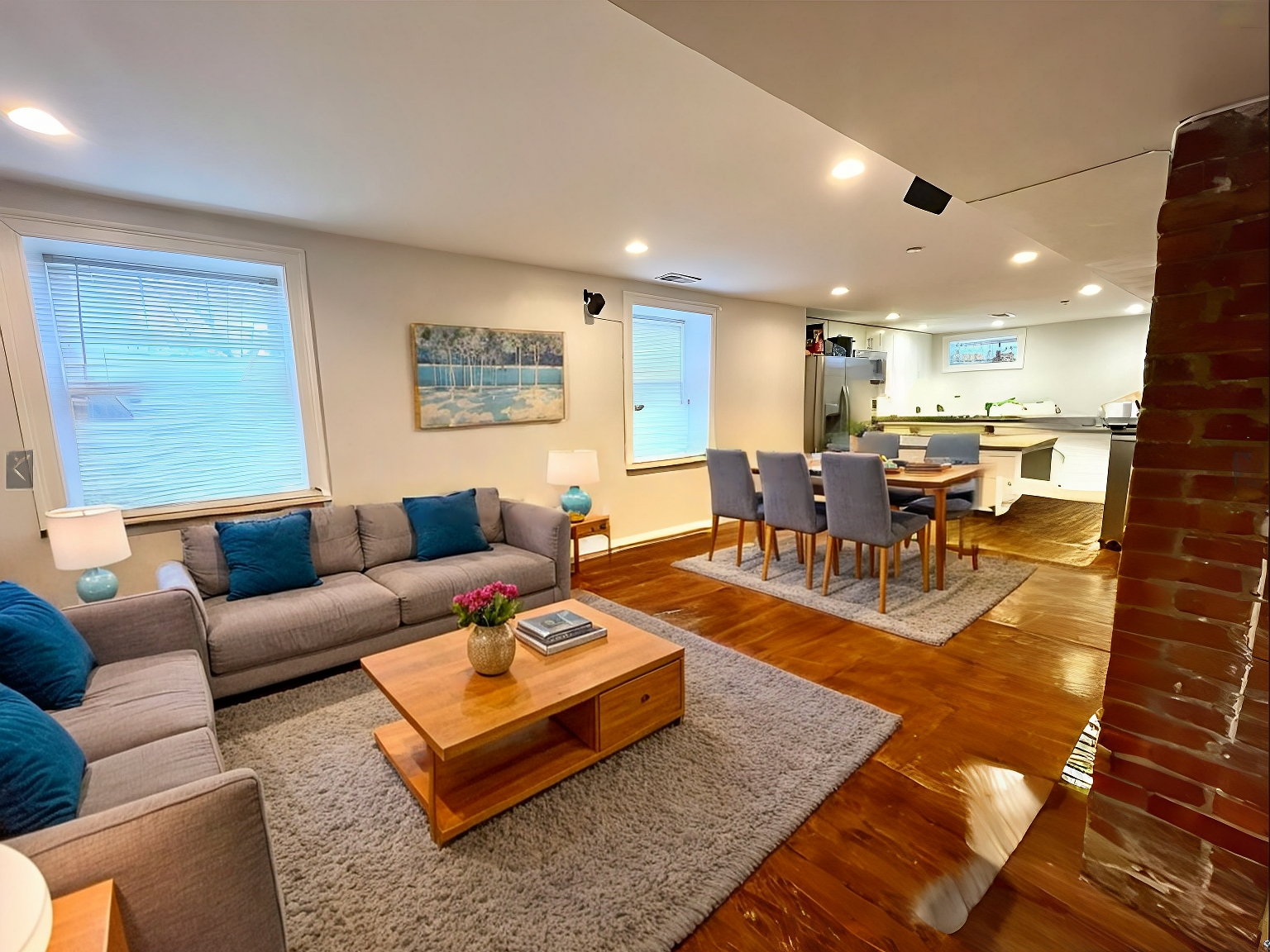 998 Tremont St, Roxbury