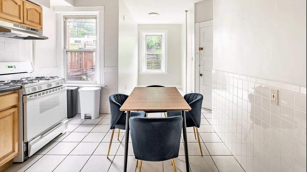 10 Strathmore Rd, Brookline