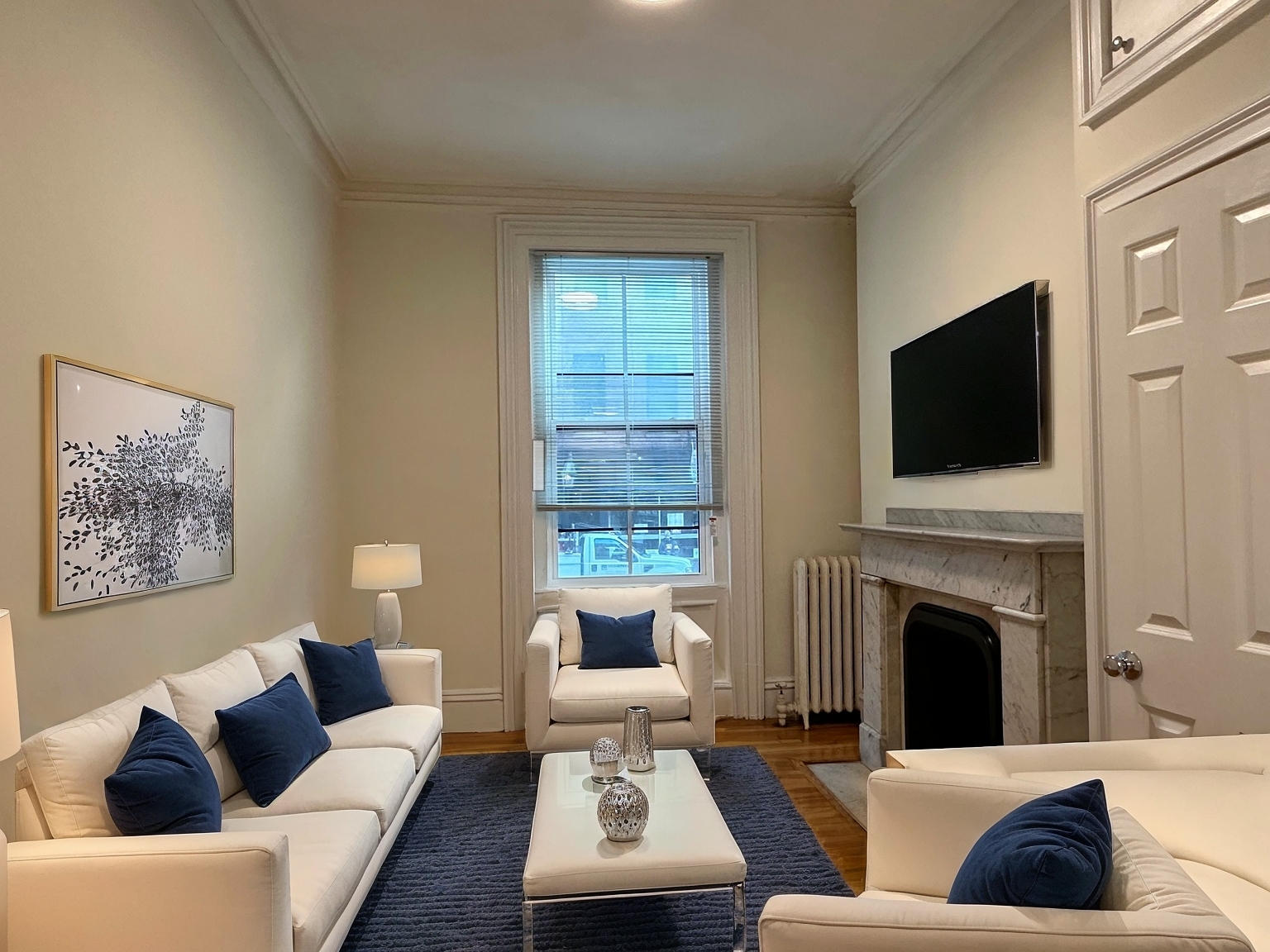 86 Charles, Beacon Hill