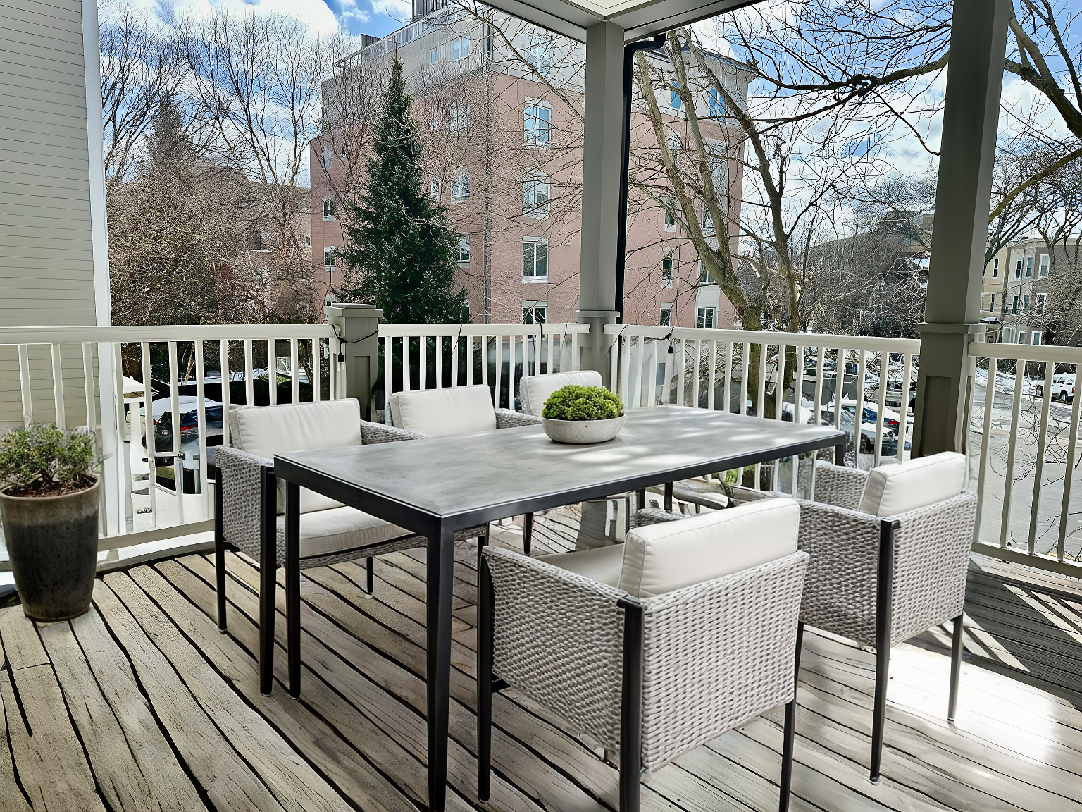 470-472 Green, Central Square