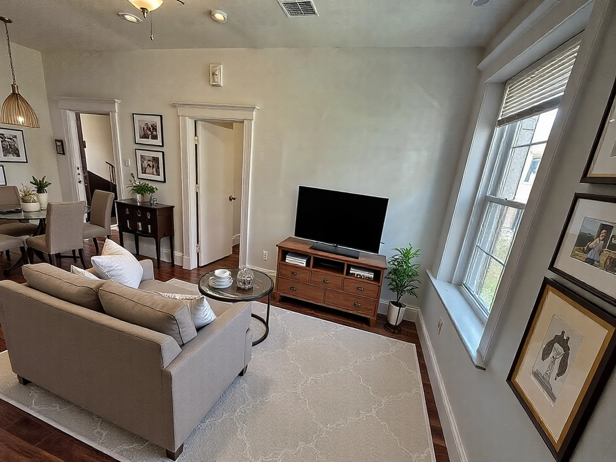 28 Myrtle, Beacon Hill