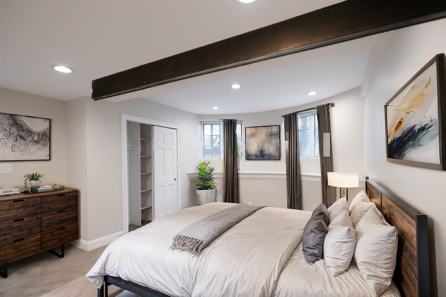 158 Saint Botolph St, Back Bay