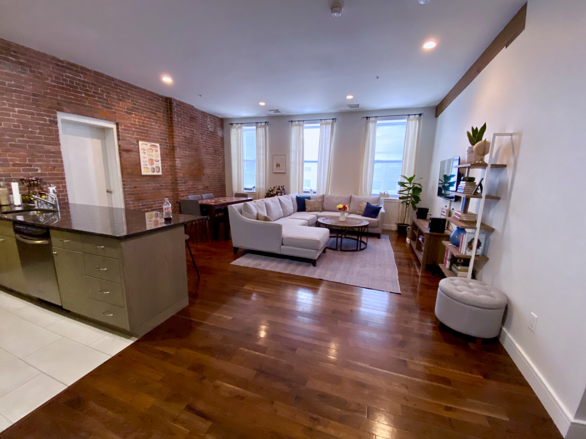 460 Harrison Ave, South End