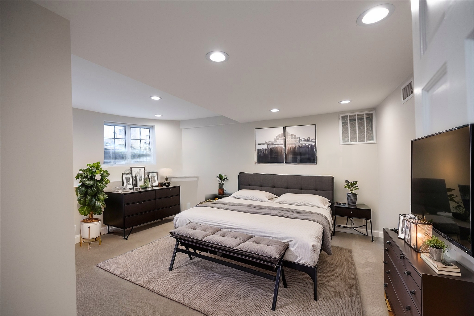 158 Saint Botolph St, Back Bay